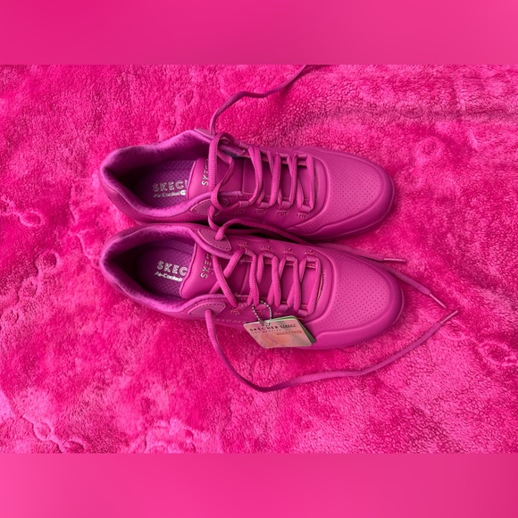 NEW size 10 Skechers Air Cooled Memory Foam Sneakers - Picture 3 of 7